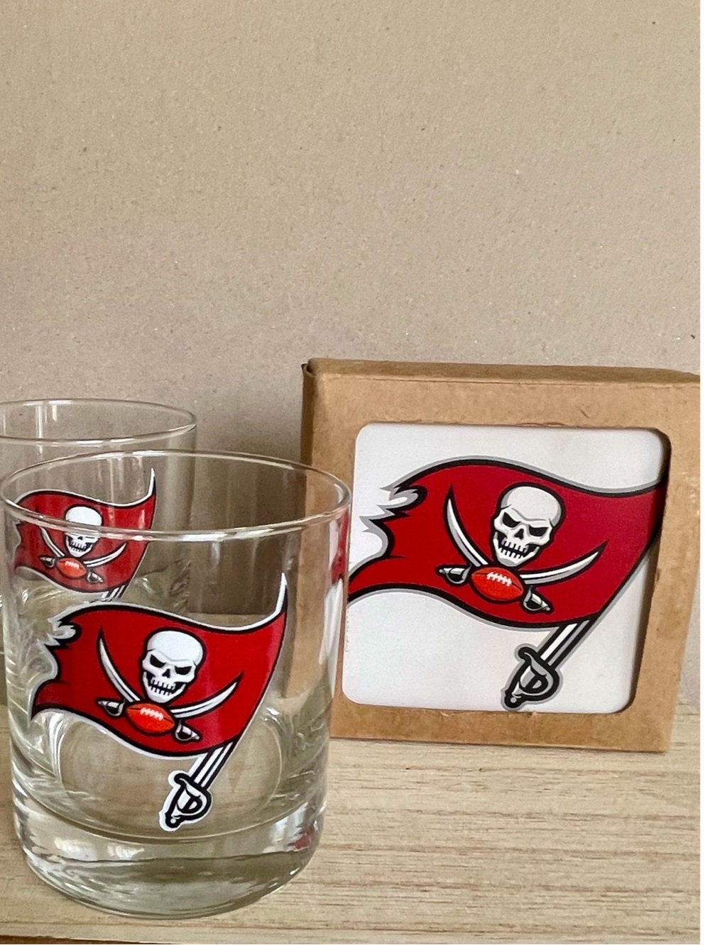 Tampa Bay Buccaneers licensed items. 2 rocks glasses and 4 coasters, iconic logo